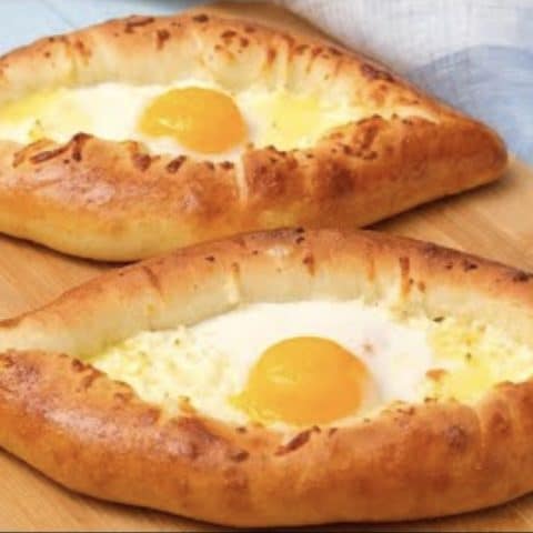 Khachapuri